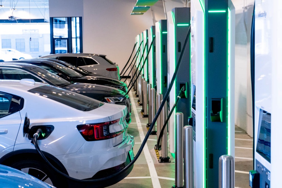 120KW CCS2 DC charger station