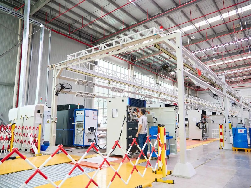 MIDA 240KW DC Fast Charger Assembly Workshop