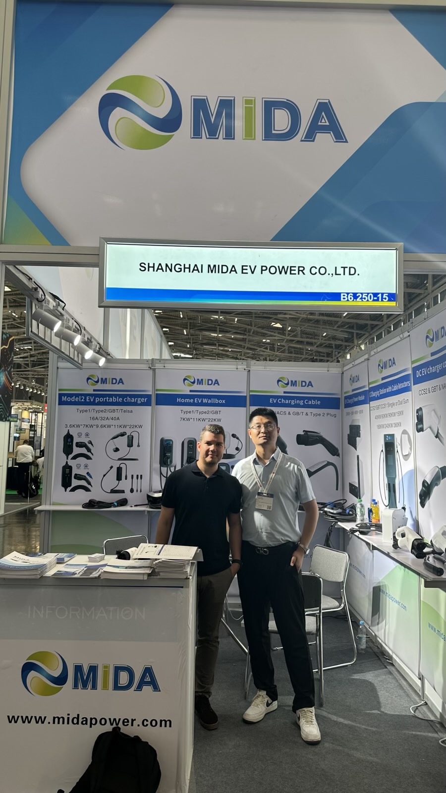 MIDA_CCS2_EV_Charger_Power2Drive_Europe_Exhibition_2024_7