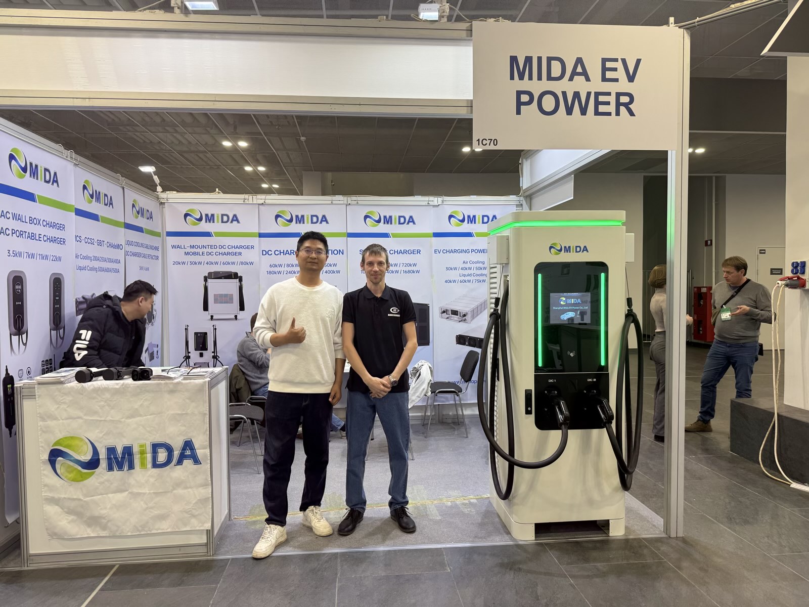 MIDA_CCS2_EV_Charger_Renwex_Russia_Exhibition_2024_Apr_15 2
